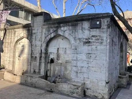 Photo de İbrahim Paşa Çeşmesi (Eski Çarşı Çeşmesi)