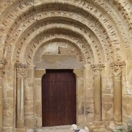 Photo de Ermita de San Pedro de Echano