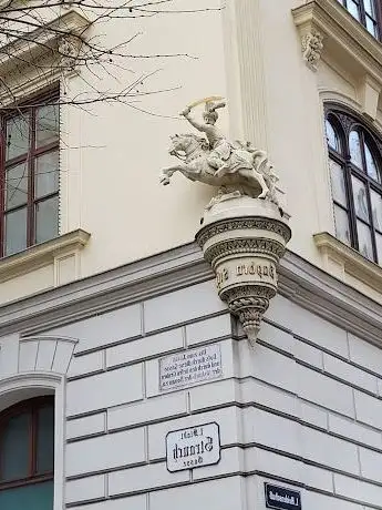 Photo de Çerkez Dayı Heykeli (Circassian-Turkish Uncle Monument)