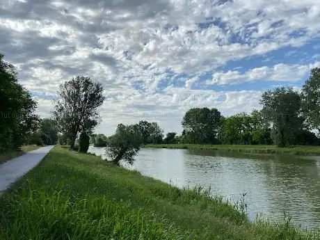 Photo de Parco Fluviale Sarmazza