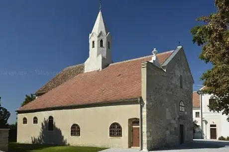 Photo de Katholische Kirche Margarethen am Moos (St. Margareta)