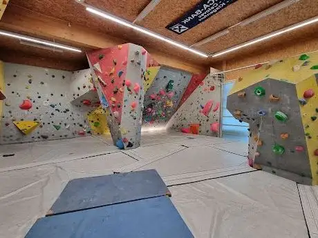 Photo de BOULDERGARAGE