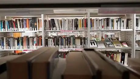 Photo de Biblioteca Elisenda de Montcada
