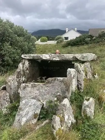Photo de Srahwee Wedge Tomb