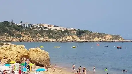 Photo de Praia da Oura (Leste)