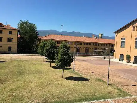 Photo de Piazza Adriano Olivetti