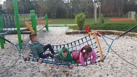 Photo de Spielplatz Tannenallee