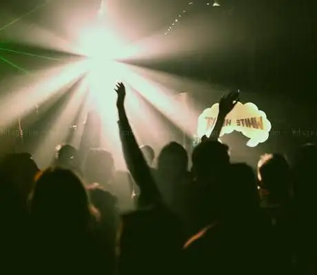 Photo de White Heat Club