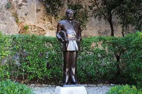 Photo of Statue Prince Rainier III