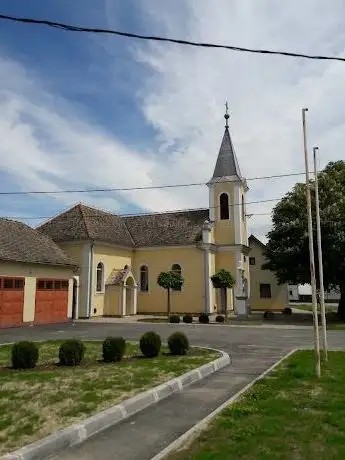 Photo de Church of St. Mary Magdalene