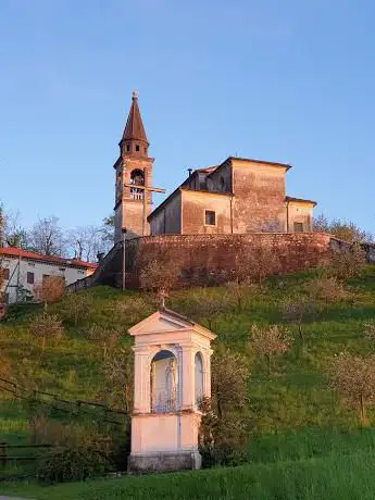 Photo de Parrocchia di San Valentino Martire in Leguzzano