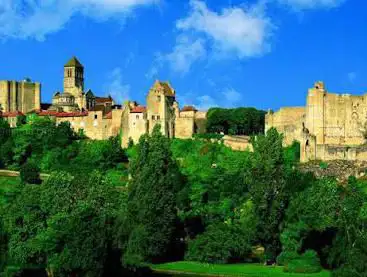 Photo de Tourist Office of Chauvigny - Medieval City