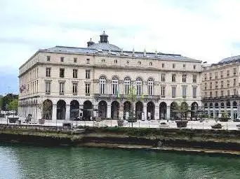 Photo de Tourist Office of Bayonne
