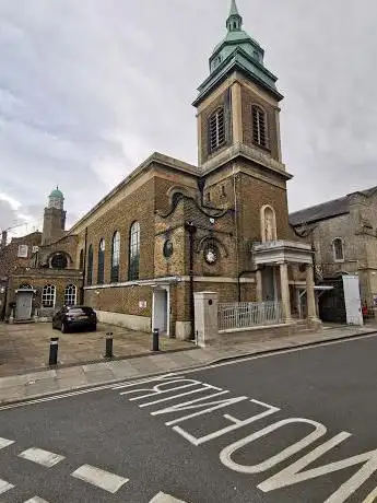 Photo de St Elizabeth of Portugal Church