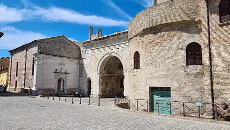 Photo de Mura di Fano