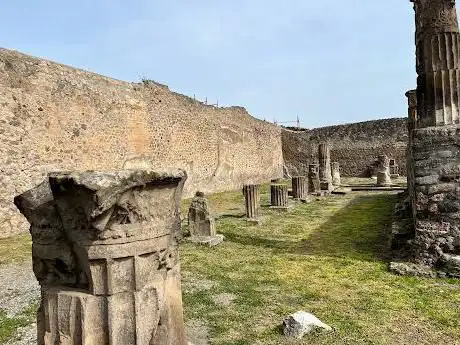 Photo de Granaries of the Forum