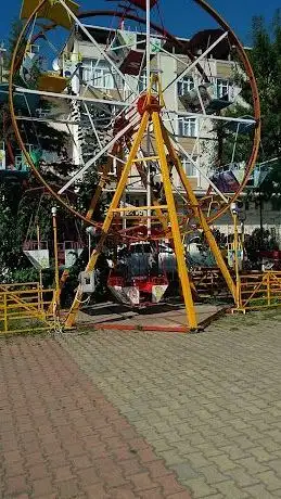 Photo de Arnavutköy Lunapark