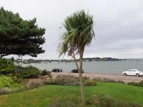 Photo de Sandbanks Beach