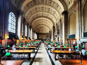Photo de Boston Public Library - Central Library