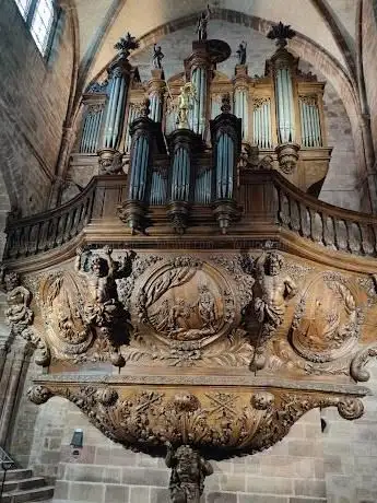 Photo de Basilique Saint-Pierre de Luxeuil-les-Bains