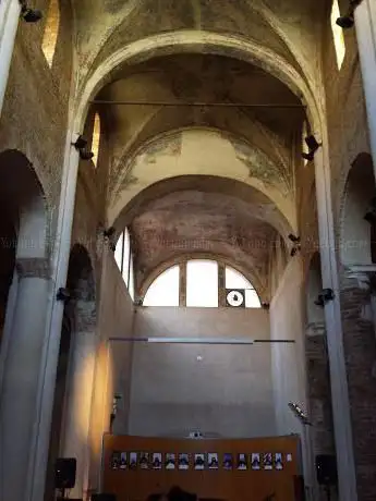 Photo de Chiesa di Santa Maria Gualtieri