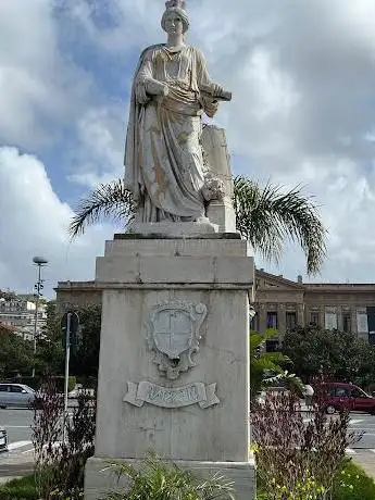 Photo de Statua di Messina