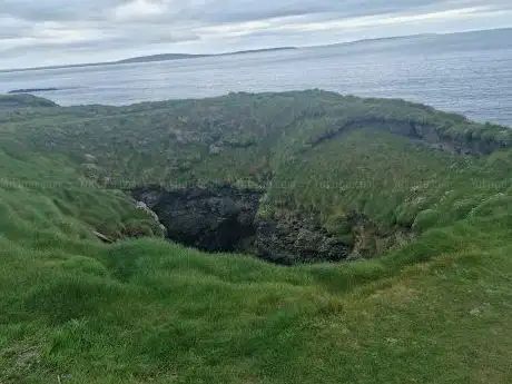 Photo de The Nine Daughters Hole