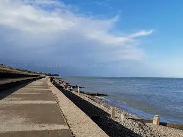 Photo de Coastal Park. Bishopstone