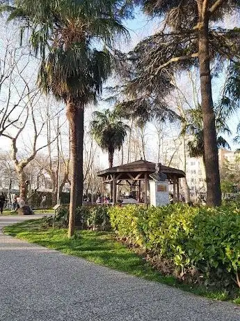Photo de Küçük Moda Parkı