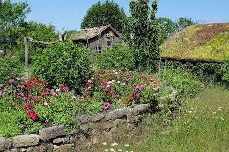 Photo de Naturnahe Gärten - Die Ökolaube