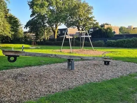 Photo de Spielplatz Hermann-Sundermann-Straße