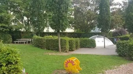 Photo de Spielplatz Graf-Stauffenberg-Ring