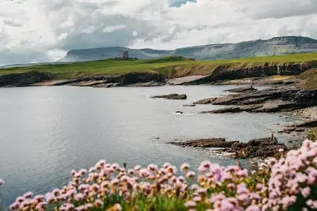 Photo de Castle Classiebawn Viewpoint