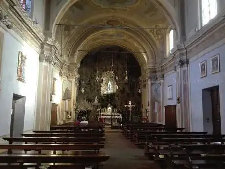 Photo de Chiesa della Beata Vergine di Lourdes