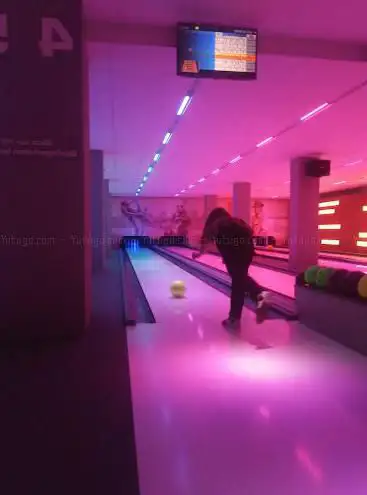 Photo de American Bowling Cinema 8