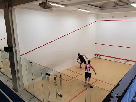 Photo de Wimbledon Racquets and Fitness Club