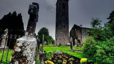 Photo de Fuerty Abbey Church and Ancient Graveyard