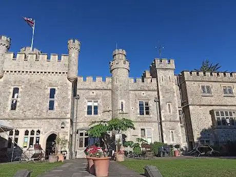 Photo de Whitstable Castle & Gardens