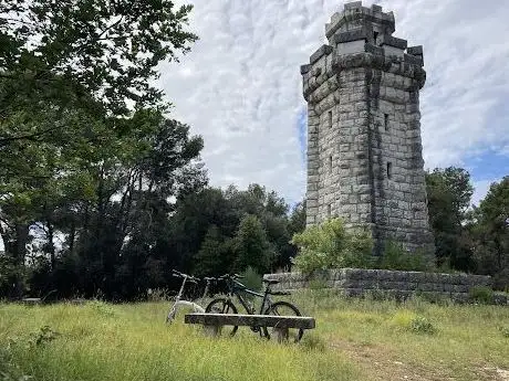 Photo de Svetionik Stara kula