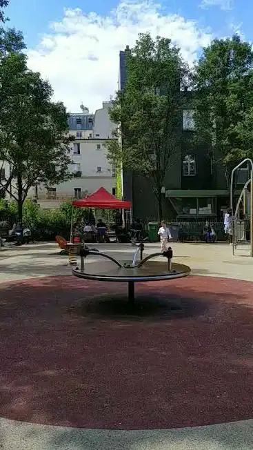 Photo de Square Jules Verne