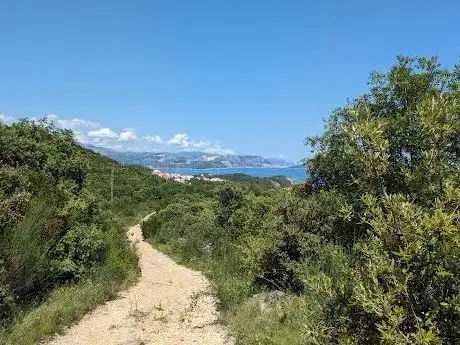 Photo de Walking trails Cavtat - Močići - Čilipi