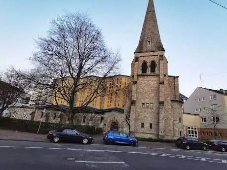 Photo de Evangelische Epiphaniaskirche Frankfurt - Evangelisch-lutherische St. Petersgemeinde Frankfurt/Main