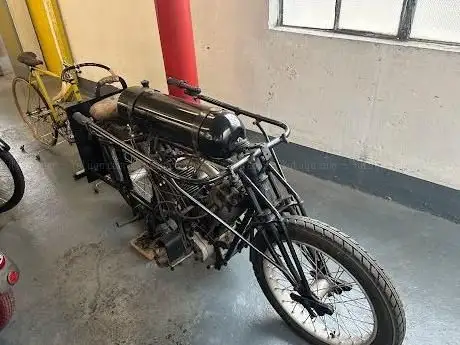 Photo de Opel Oldtimer Werkstatt