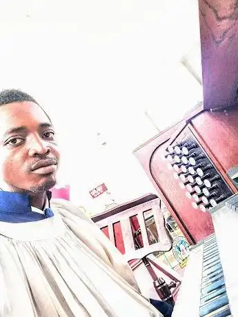 Photo de Christ Apostlic Church