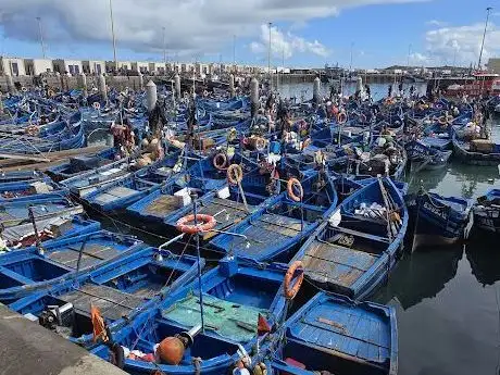 Photo de Essaouira fisherman boats