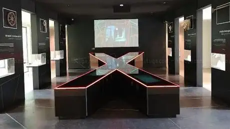 Photo de Infozentrum Externsteine