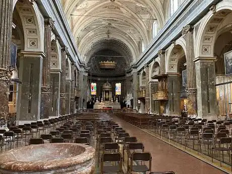 Photo de Église San Bernardino alle Ossa