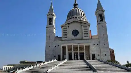 Photo de Basilica of Don Bosco - Colle don Bosco