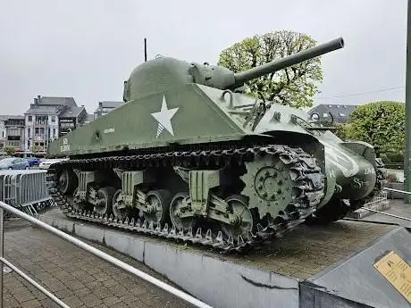 Photo of Char Sherman américain M4A3 "Barracuda"