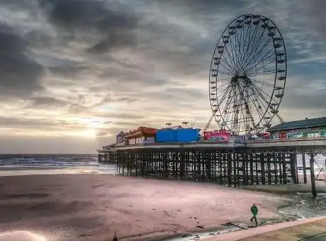 Photo de Central Pier